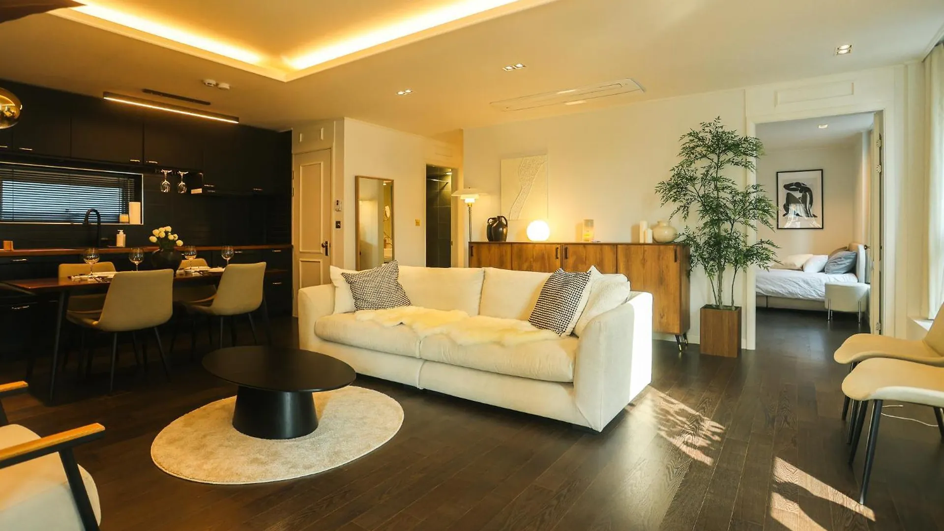 Villa Free Airport Pickup, Europe In Hongdae Seúl 0*,  Corea del Sur